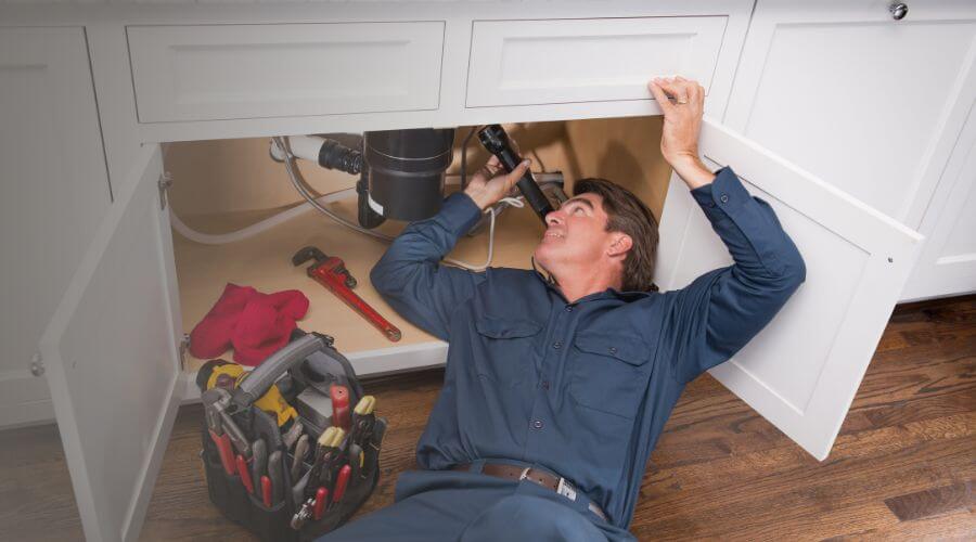 Expert burst pipe repair services in Bloomington, TX
